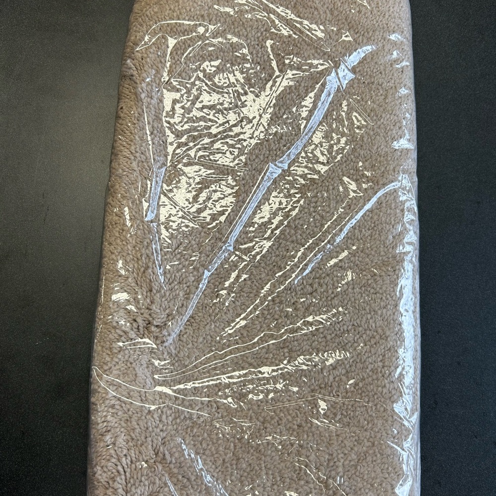 Liz Claiborne Tan Cream Sequin Bath Mat